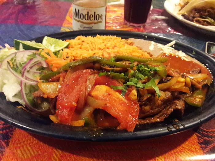 Los Arcos Mexican Restaurant Picture 4