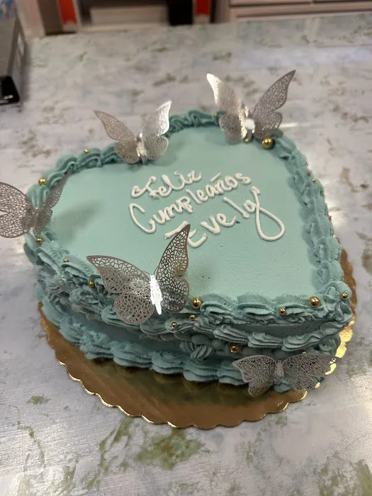 Dylangel’s Cake Shop LLC. Picture 6