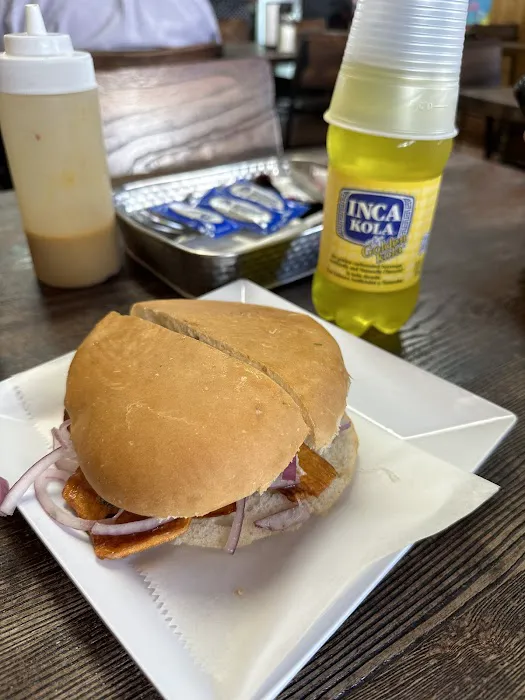 El Peruanito Panaderia Picture 2