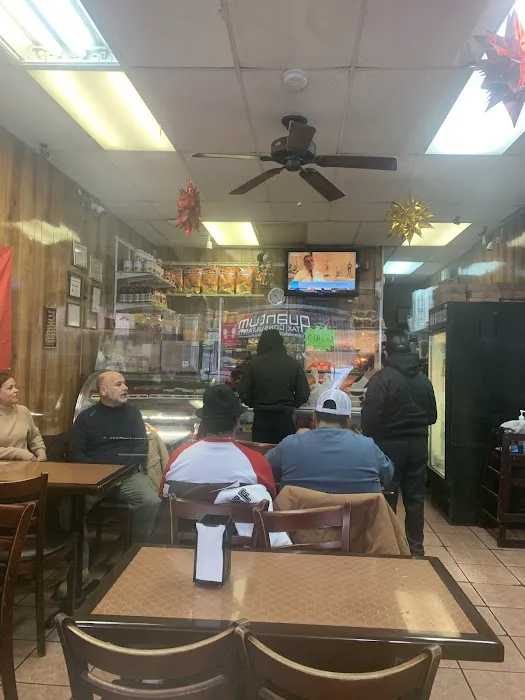 El Peruanito Panaderia Picture 5