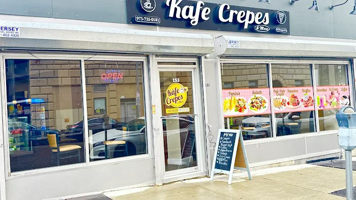 Cafe Crepes Picture 9