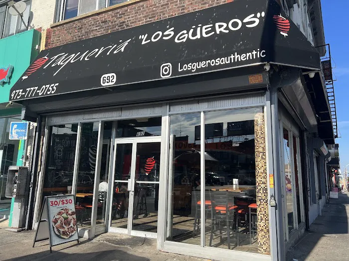 Taqueria Los Güeros Picture 10