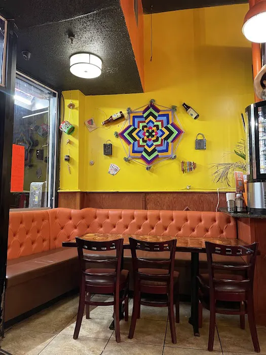 Los Bravos Restaurant Picture 10