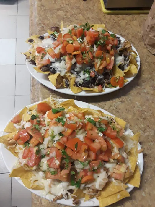 Las Lomas Mexican restaurant Picture 3