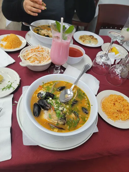 El Paraiso Restaurante & Pupuseria Picture 6