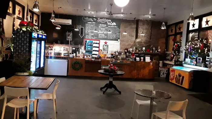 Boathouse Cafe Picture 1