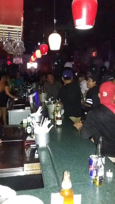 El Alamo Bar Picture 3