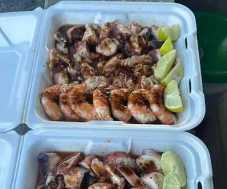 Mariscos Sinaloa “el Compa Moy “ truck