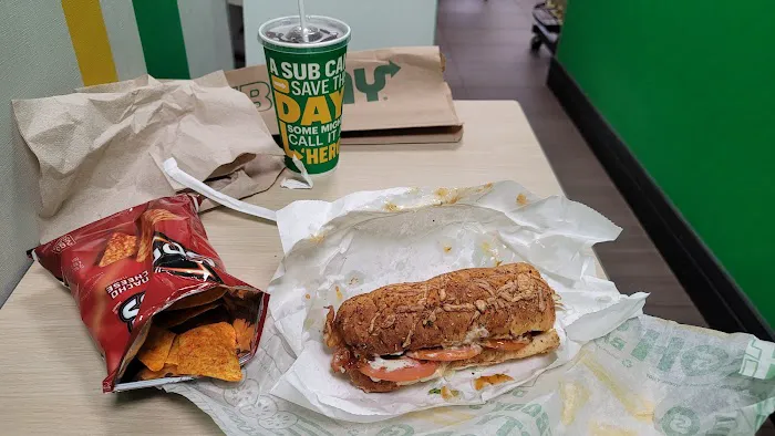 Subway Picture 8