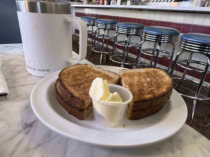Mineola Diner Picture 8