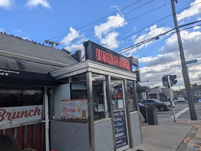 Mineola Diner Picture 9