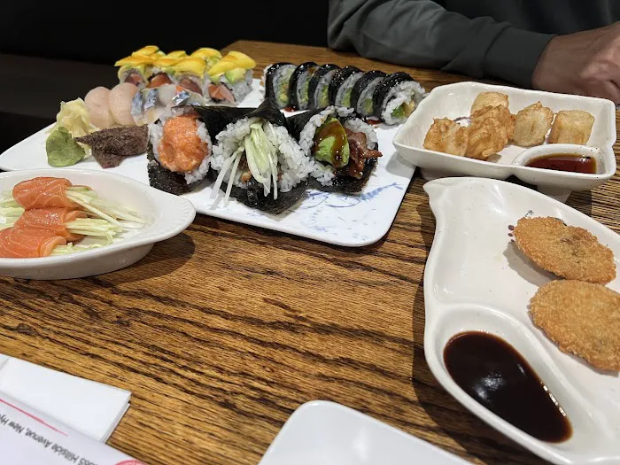 Sushi Republic Picture 1