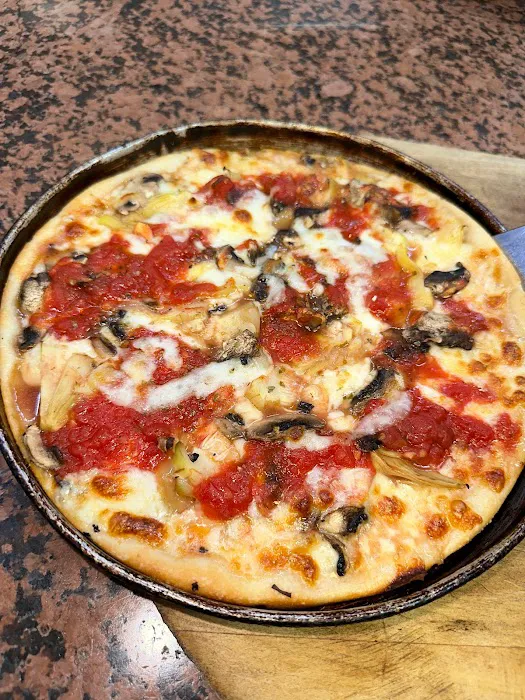 Cugini Pizzeria & ristorante Picture 4