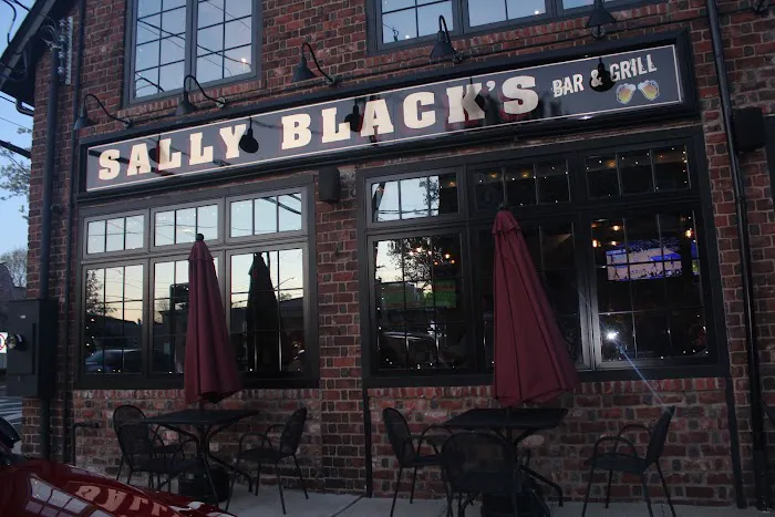 Sally Black's Bar & Grill Picture 10