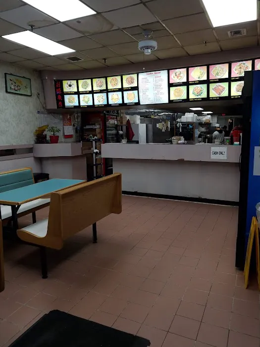 Wing Wong Kitchen Picture 3