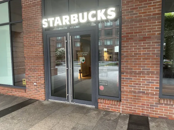 Starbucks Picture 8