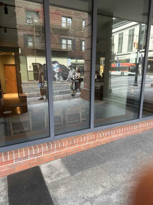 Starbucks Picture 10