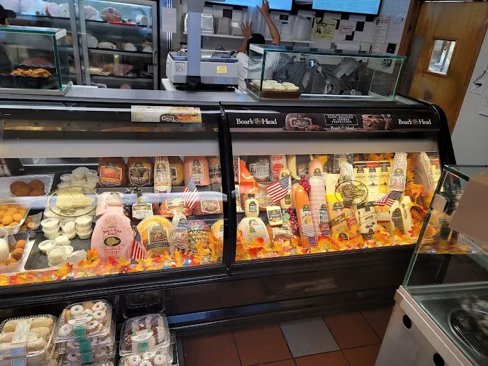 Dominick's Italian-American Deli Picture 9