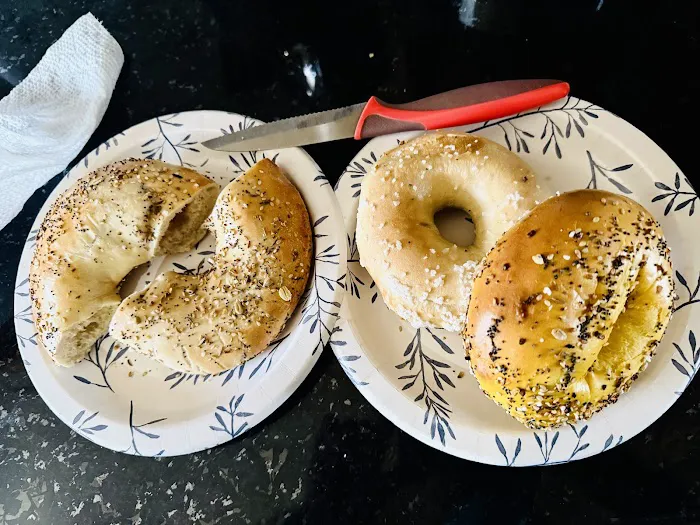 Bagel & Bialys Picture 7
