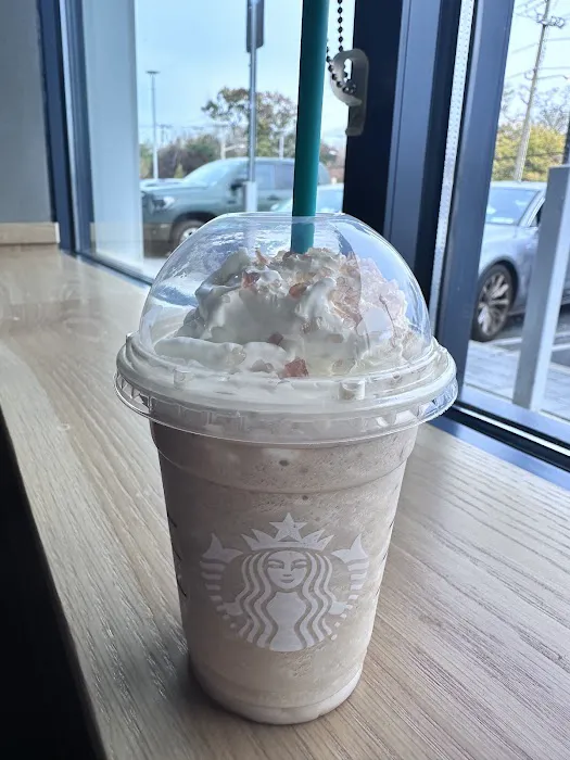 Starbucks Picture 4