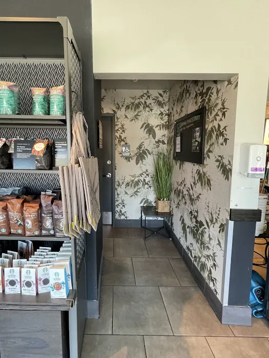 Starbucks Picture 3