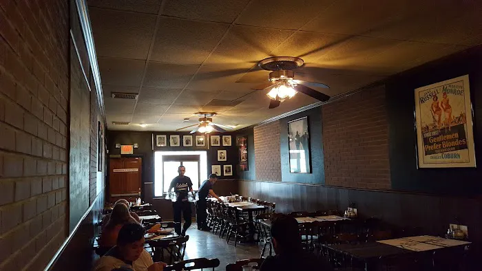 Eddie's Pizza Picture 3