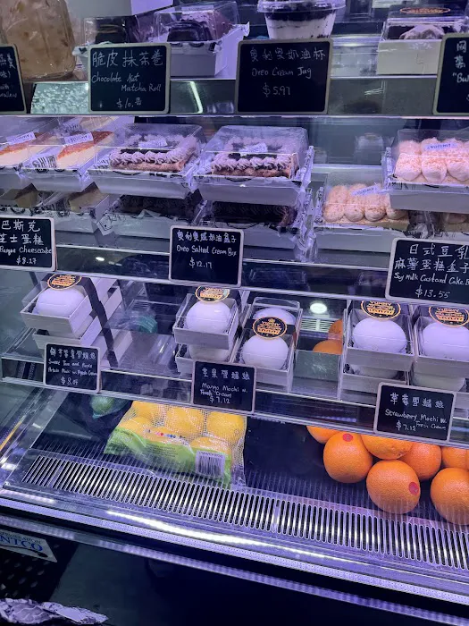 YUMMY BOBA DESSERTS (New Utrecht Ave) Picture 8