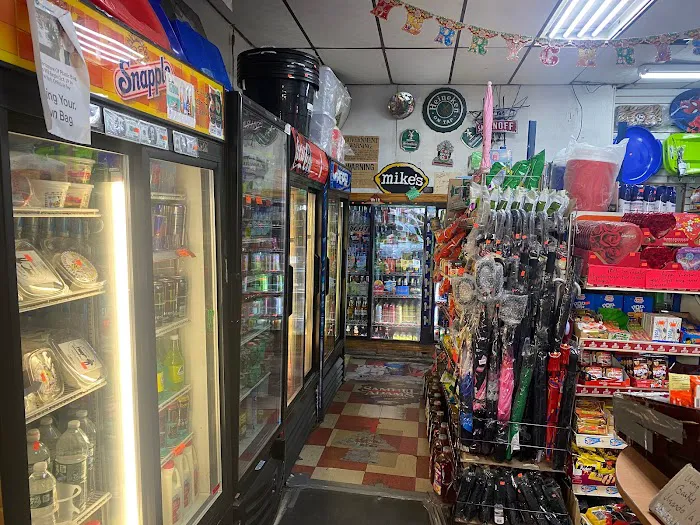 18th Ave Deli & Grocery Picture 5