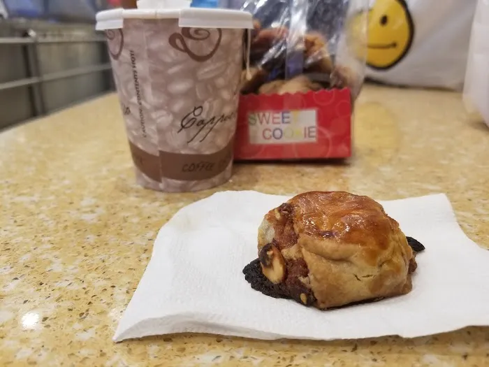 Joe Bakery Picture 3