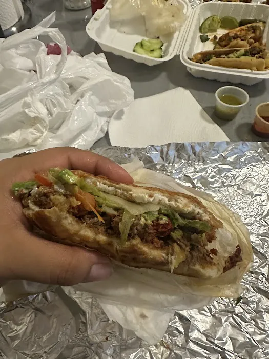 Tacos el Aguila Picture 1