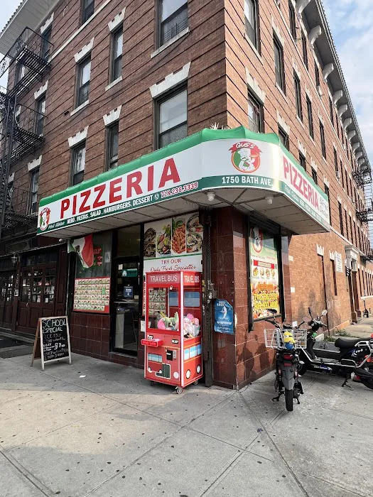 Gus's Pizzeria Picture 5