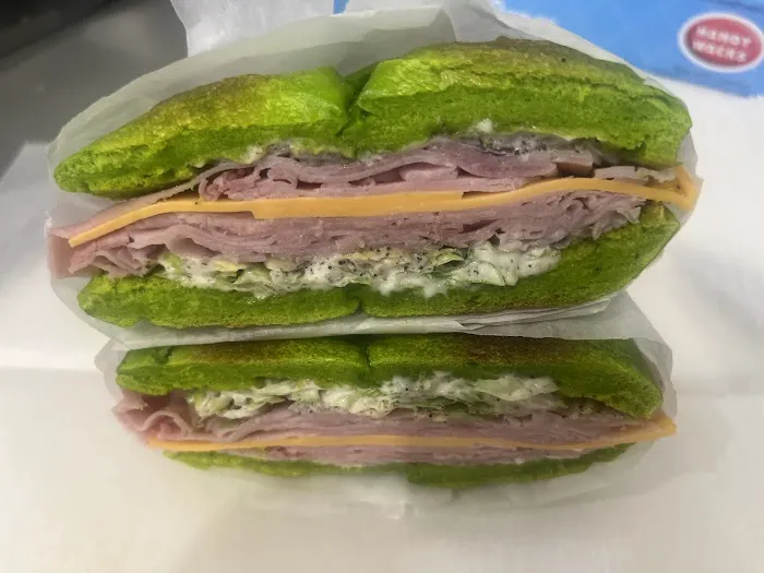 Santiago's Deli&Bagels Inc Picture 9