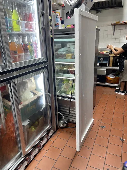 Amy deli & grocery Picture 2