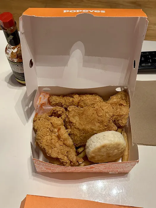 Popeyes Louisiana Kitchen Picture 3