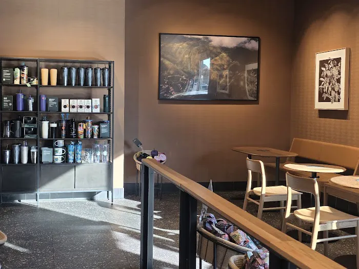 Starbucks Picture 4