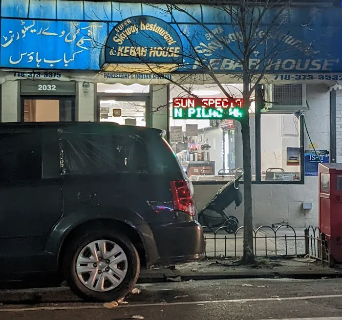 Skyway Restaurant and Kebab House Picture 9