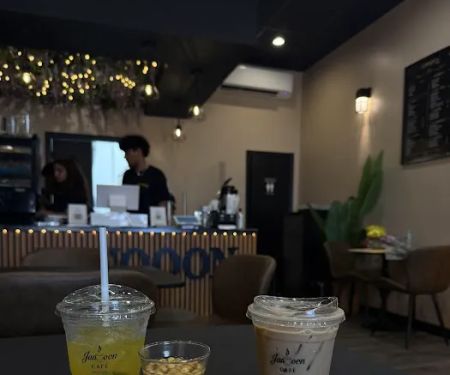 Janooon Cafe