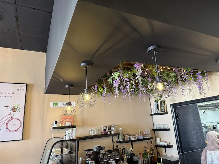 Janooon Cafe Picture 5