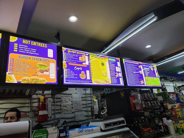 Zee Deli & Grill Picture 9