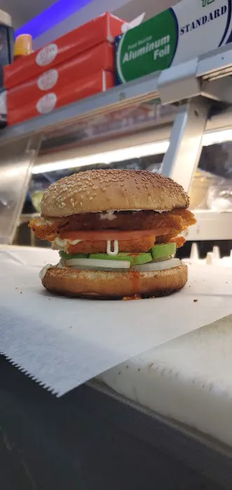 Zee Deli & Grill Picture 3