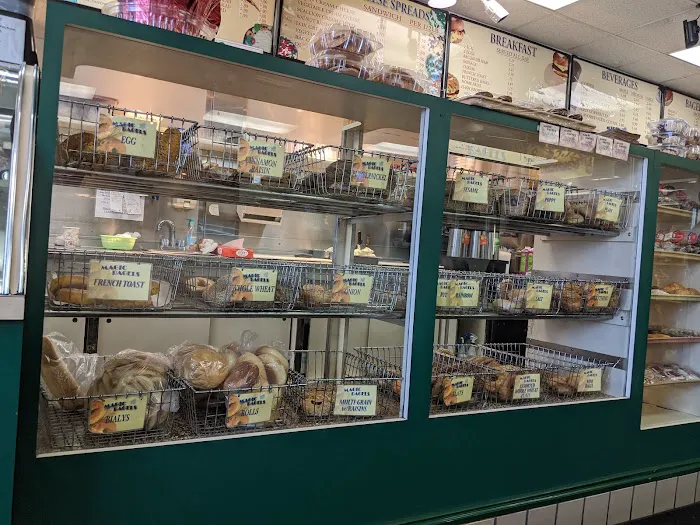 Magic Bagels of Hewlett Inc Picture 6