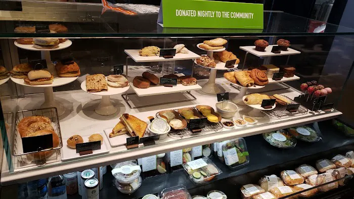 Starbucks Picture 4