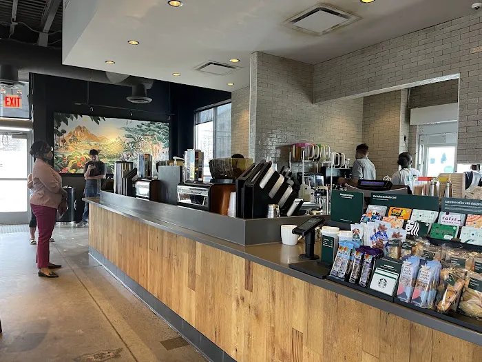 Starbucks Picture 1