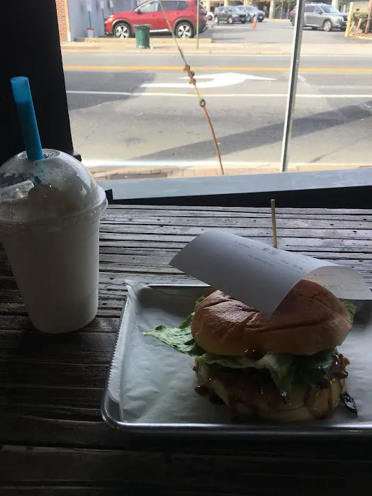 Burger Shack Picture 8