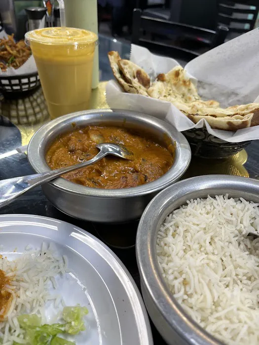 Butt Karahi House Picture 2