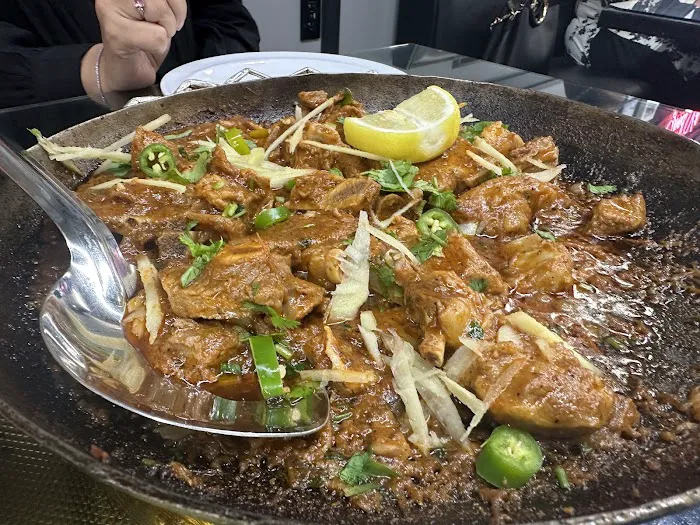 Butt Karahi House Picture 9