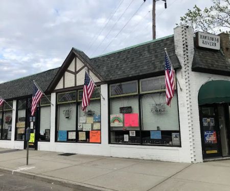 Broadway Tavern (Dawn)