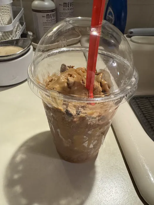 Scoop There It Is - Ice Cream Spot Picture 2