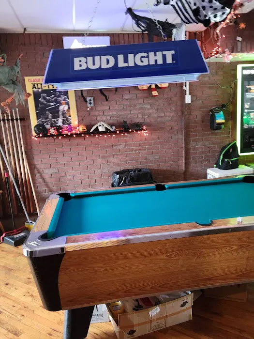 1762 Broadway Lounge Picture 5