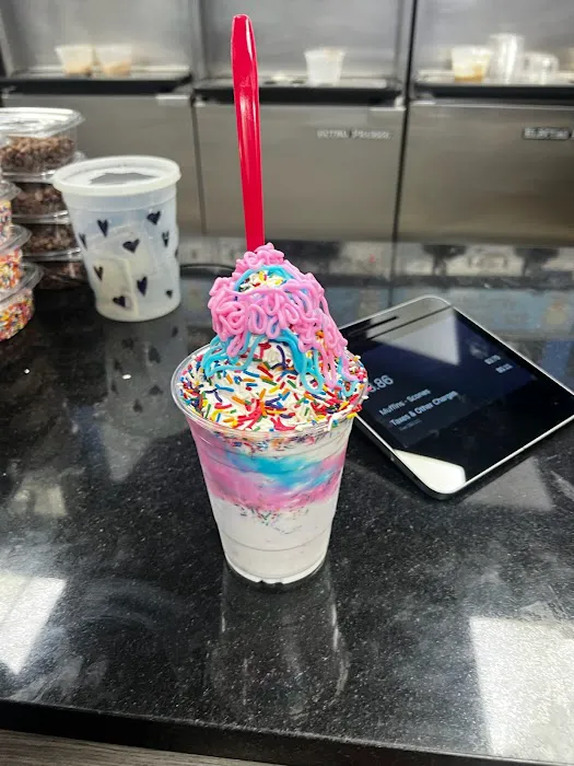 Hewlett Station Yogurt Picture 4